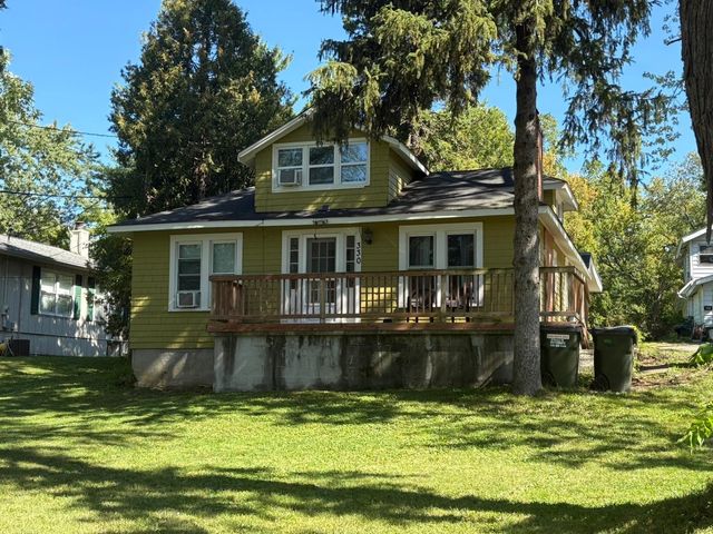 330 Park Avenue, Cary, IL 60013