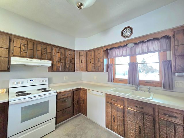 601 Lily Lane, Ada, MN 56510