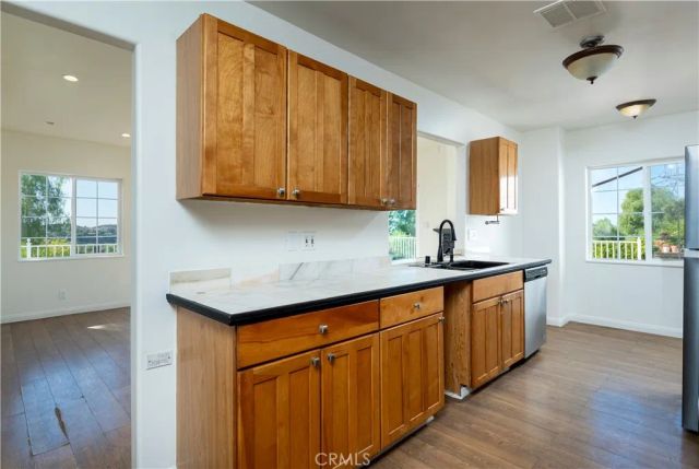 10161 Foothill Boulevard, Sylmar, CA 91342