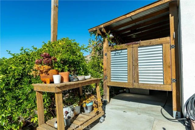 10161 Foothill Boulevard, Sylmar, CA 91342