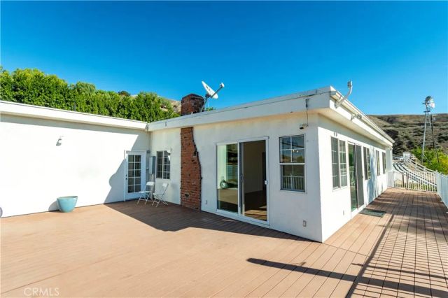 10161 Foothill Boulevard, Sylmar, CA 91342