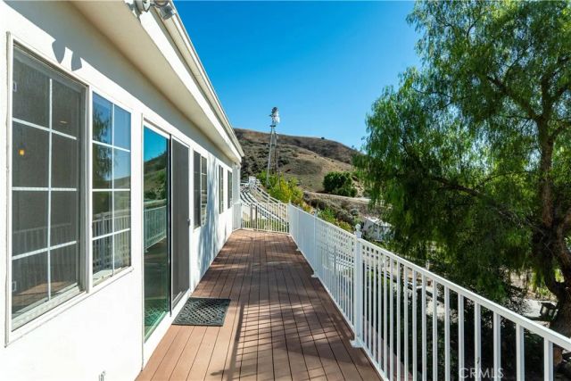 10161 Foothill Boulevard, Sylmar, CA 91342