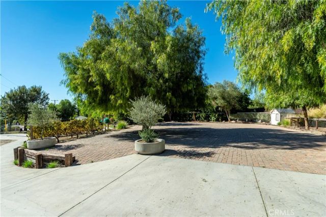 10161 Foothill Boulevard, Sylmar, CA 91342