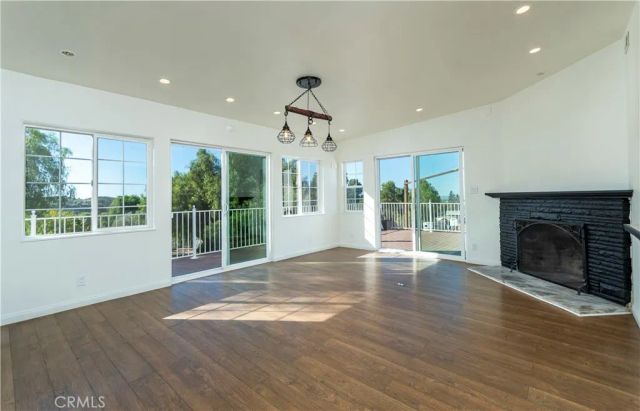 10161 Foothill Boulevard, Sylmar, CA 91342