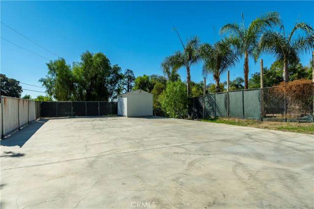 10161 Foothill Boulevard, Sylmar, CA 91342