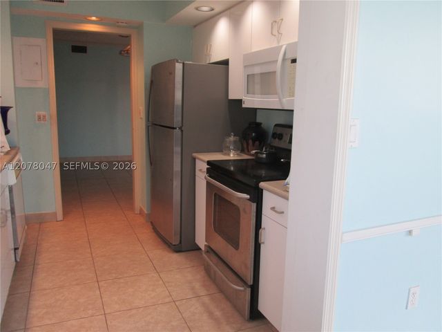 3100 NE 49th St 1106, Fort Lauderdale, FL 33308