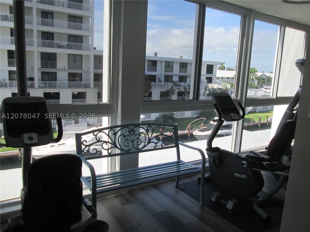 3100 NE 49th St 1106, Fort Lauderdale, FL 33308