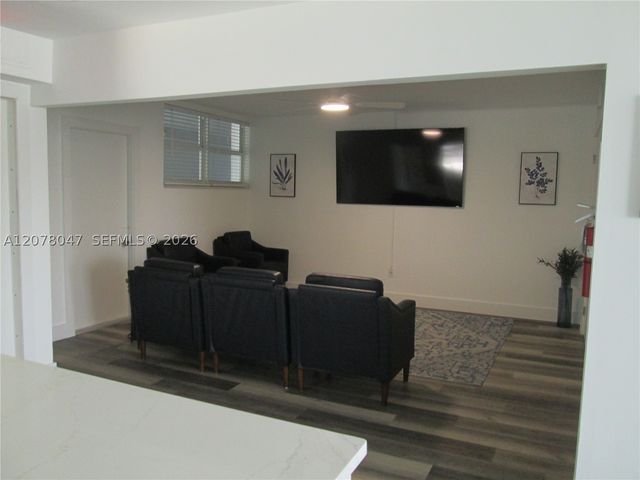 3100 NE 49th St 1106, Fort Lauderdale, FL 33308