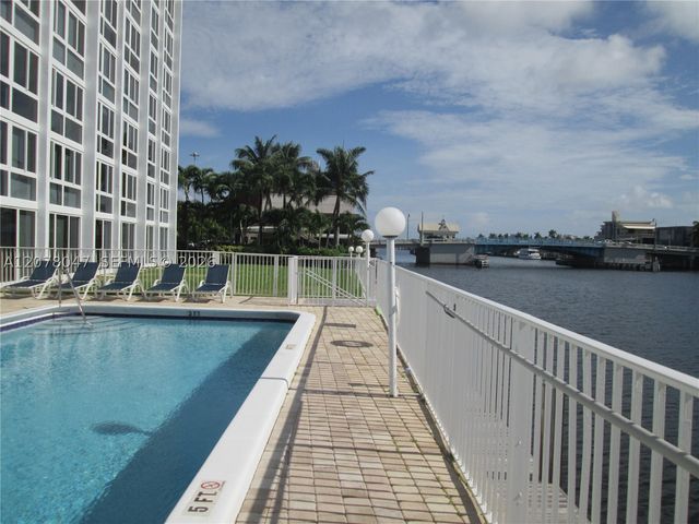 3100 NE 49th St 1106, Fort Lauderdale, FL 33308