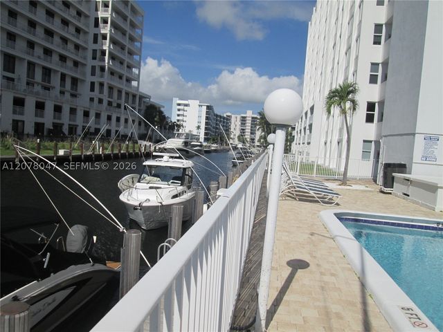 3100 NE 49th St 1106, Fort Lauderdale, FL 33308