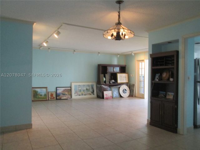 3100 NE 49th St 1106, Fort Lauderdale, FL 33308