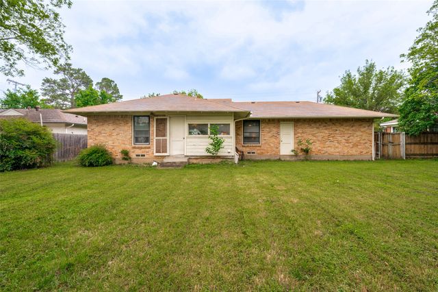 1313 Daisy Lane, Irving, TX 75061