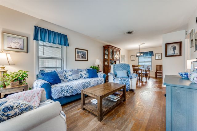 1313 Daisy Lane, Irving, TX 75061