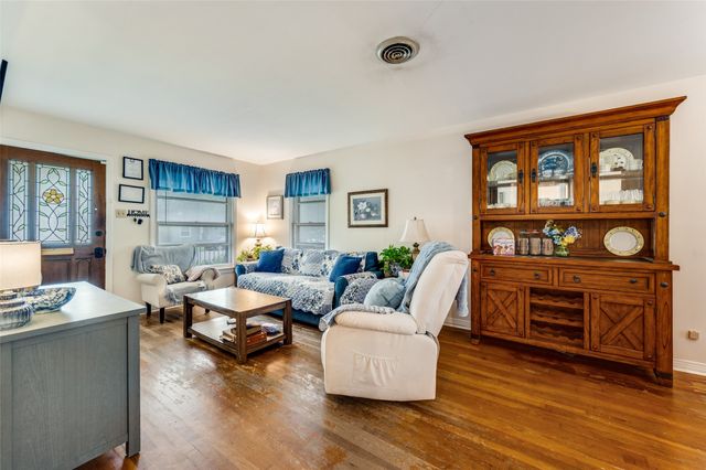 1313 Daisy Lane, Irving, TX 75061