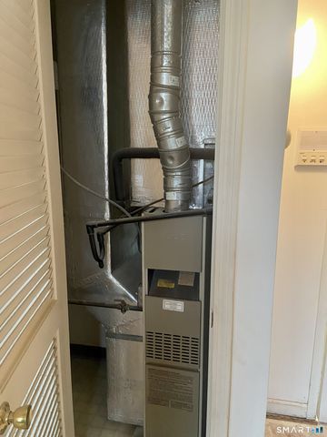 16 Vernon Avenue APT 24, Vernon, CT 06066