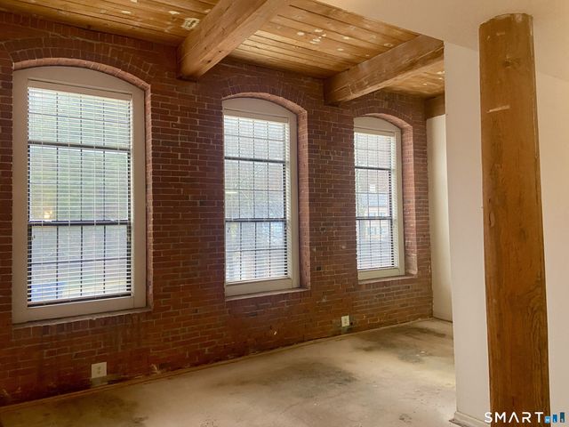 16 Vernon Avenue APT 24, Vernon, CT 06066