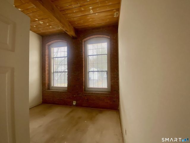 16 Vernon Avenue APT 24, Vernon, CT 06066