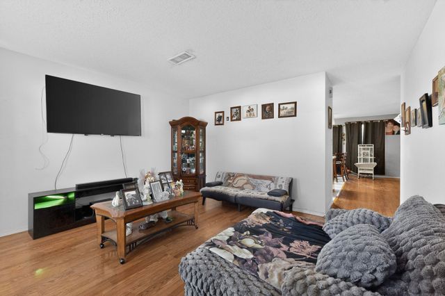 7704 Kane Court NW, Albuquerque, NM 87120