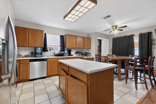 7704 Kane Court NW, Albuquerque, NM 87120