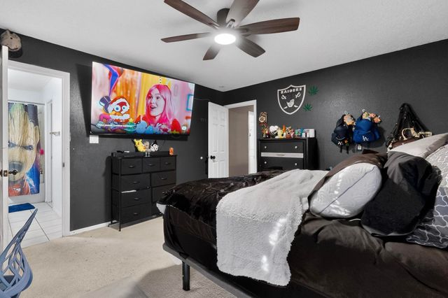 7704 Kane Court NW, Albuquerque, NM 87120