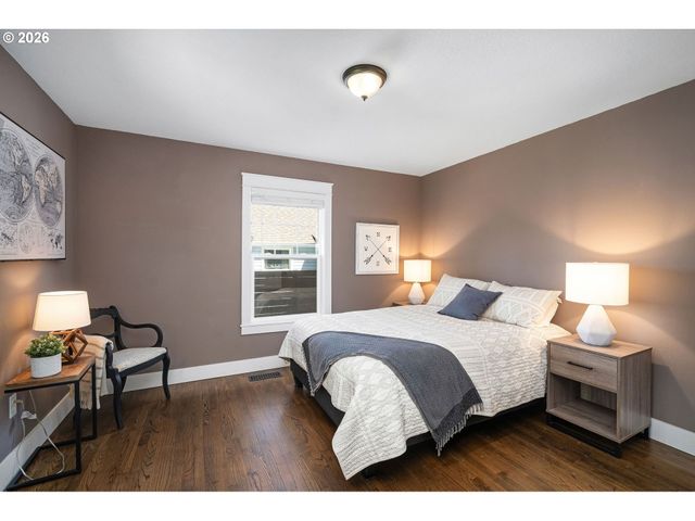 6133 Ne 18TH Ave, Portland, OR 97211