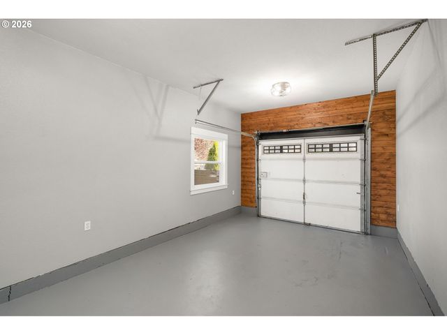 6133 Ne 18TH Ave, Portland, OR 97211