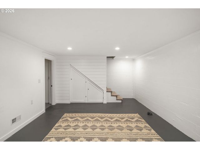 6133 Ne 18TH Ave, Portland, OR 97211