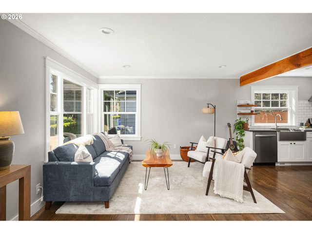 6133 Ne 18TH Ave, Portland, OR 97211