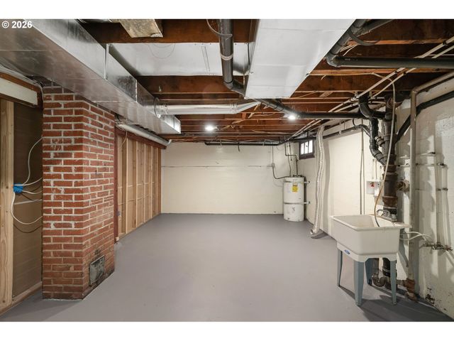 6133 Ne 18TH Ave, Portland, OR 97211