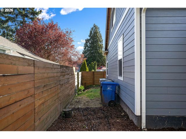 6133 Ne 18TH Ave, Portland, OR 97211