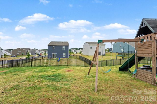 128 Hanging Rock Trail, Statesville, NC 28625