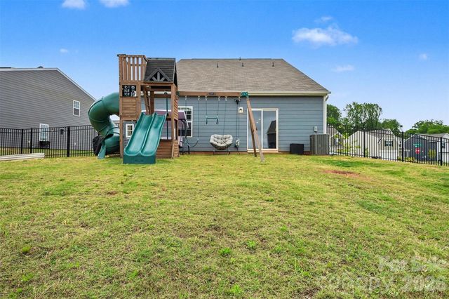 128 Hanging Rock Trail, Statesville, NC 28625
