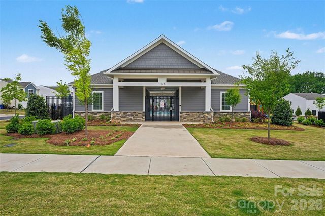128 Hanging Rock Trail, Statesville, NC 28625