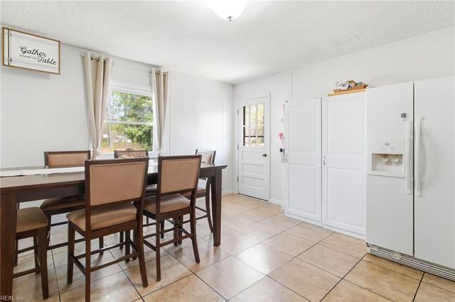 5616 W Norfolk RD, Portsmouth, VA 23703