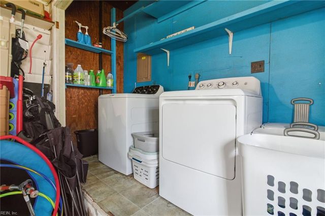 5616 W Norfolk RD, Portsmouth, VA 23703