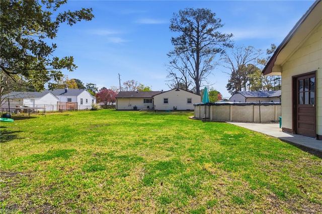 5616 W Norfolk RD, Portsmouth, VA 23703