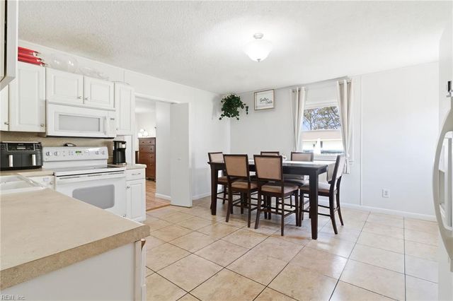 5616 W Norfolk RD, Portsmouth, VA 23703