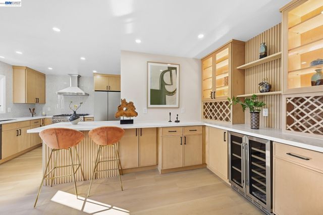 2843 Jennifer Dr, Castro Valley, CA 94546
