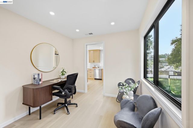 2843 Jennifer Dr, Castro Valley, CA 94546