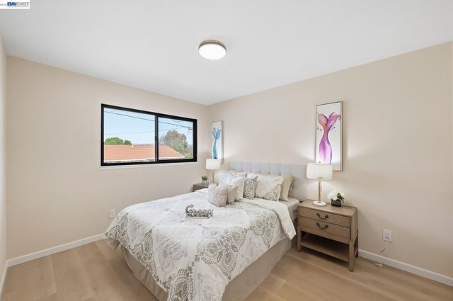 2843 Jennifer Dr, Castro Valley, CA 94546