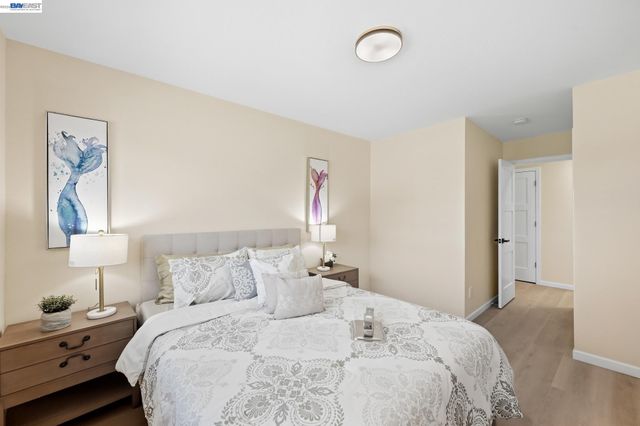 2843 Jennifer Dr, Castro Valley, CA 94546