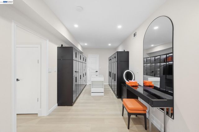 2843 Jennifer Dr, Castro Valley, CA 94546