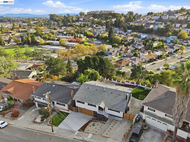 2843 Jennifer Dr, Castro Valley, CA 94546