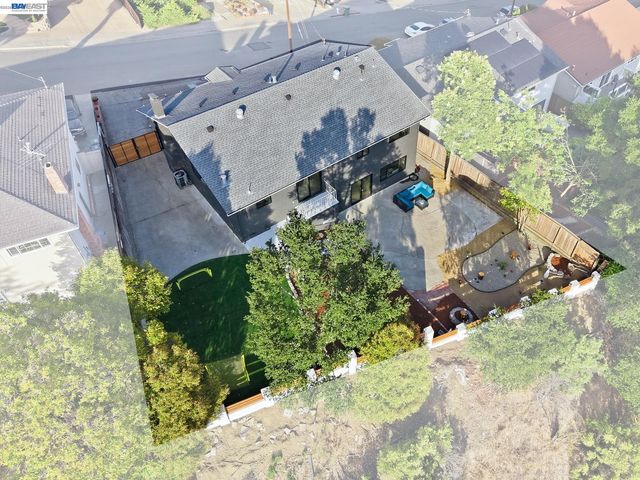 2843 Jennifer Dr, Castro Valley, CA 94546