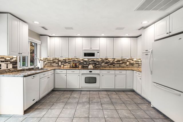 9 Anna Dr., Danvers, MA 01923