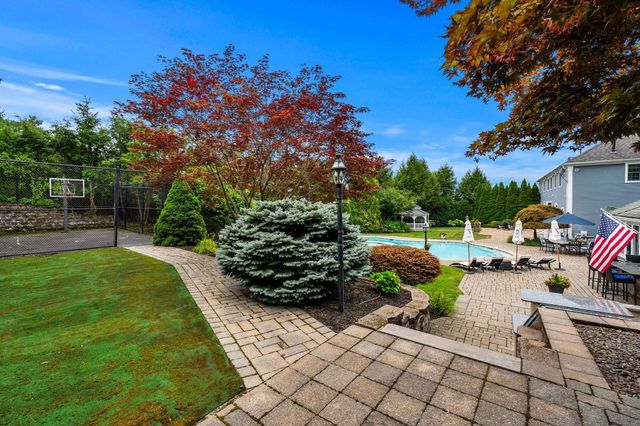 9 Anna Dr., Danvers, MA 01923