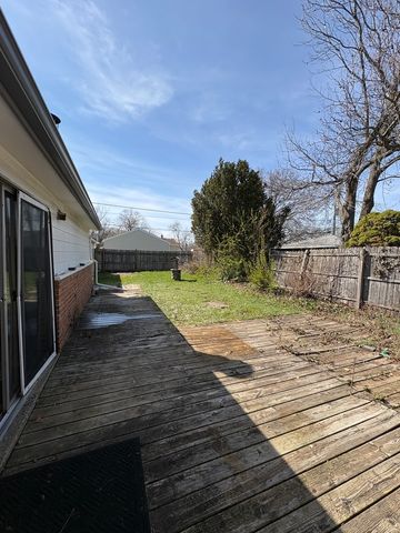 17226 Community Street, Lansing, IL 60438