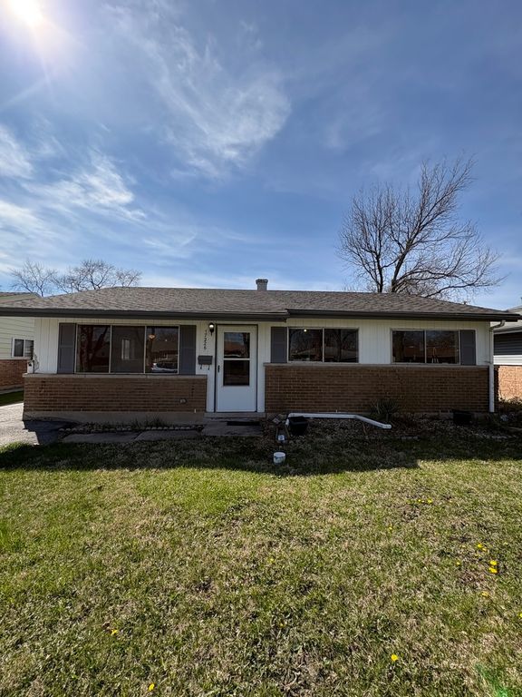17226 Community Street, Lansing, IL 60438