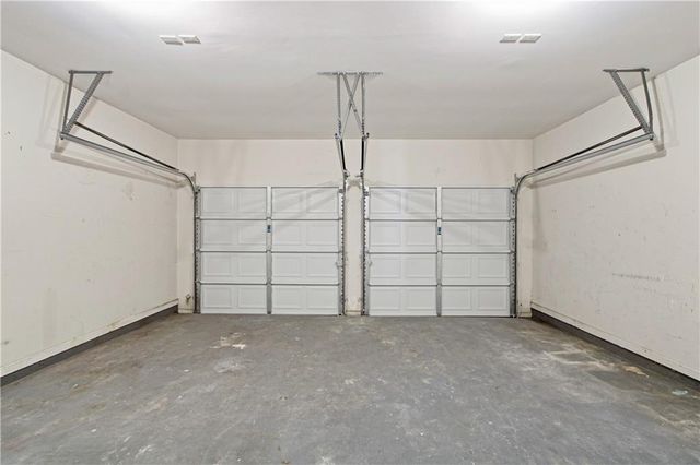 500 Camber Woods Drive, Roswell, GA 30076