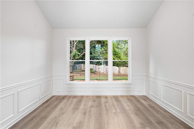 500 Camber Woods Drive, Roswell, GA 30076
